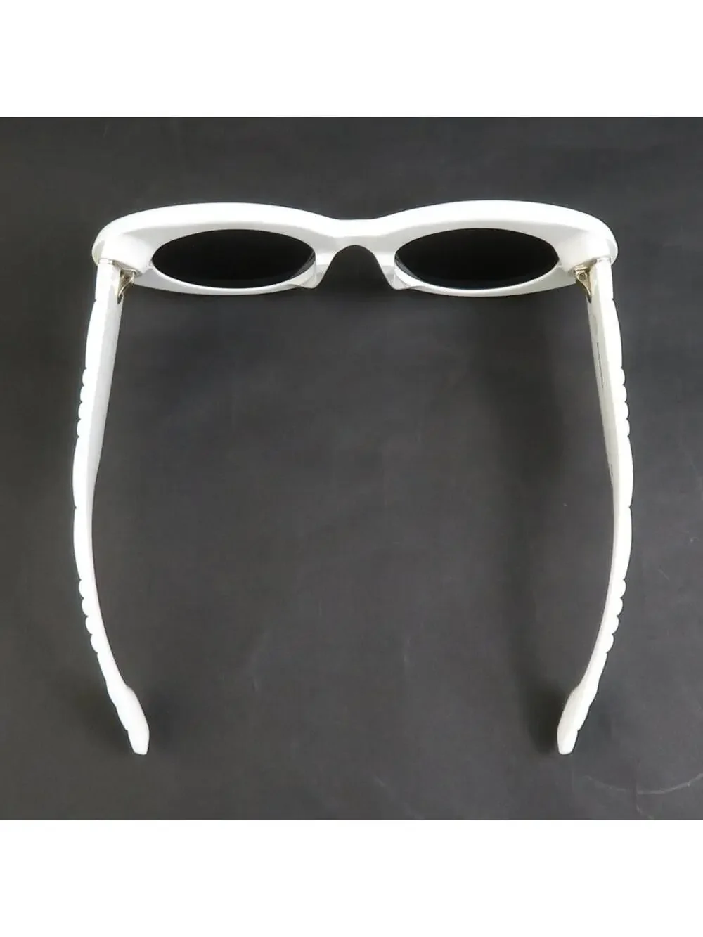 Auth Burberry Sunglasses White/Black #284476B13B